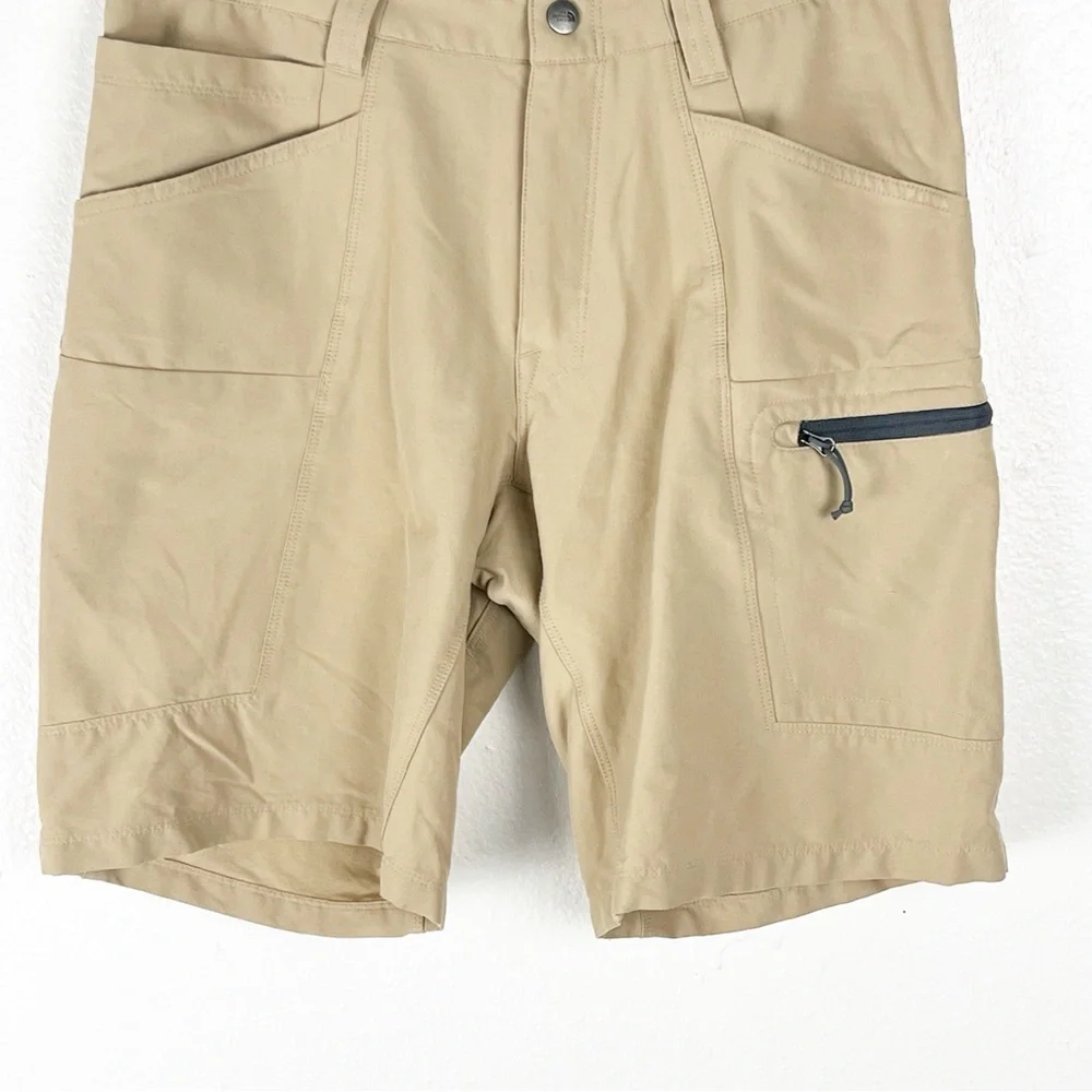 THE NORTH FACE Tan Retrac Tech Hiking Shorts 30 Gorpcore Outdoors Casual Neutral